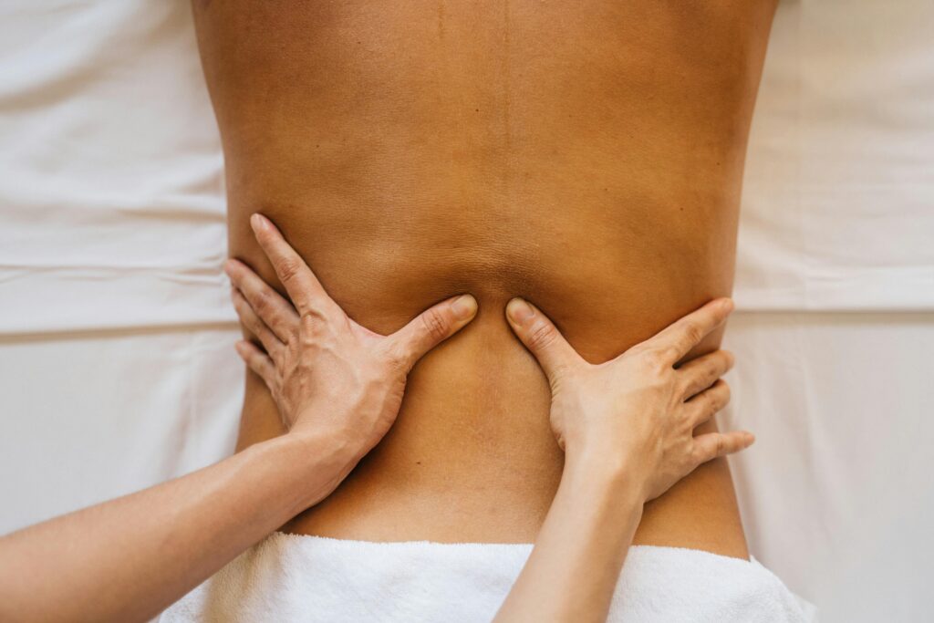 Massage, klassische Massage, Verspannungen lösen, Entspannung, therapeutische Massage, Rückenmassage, Nackenmassage